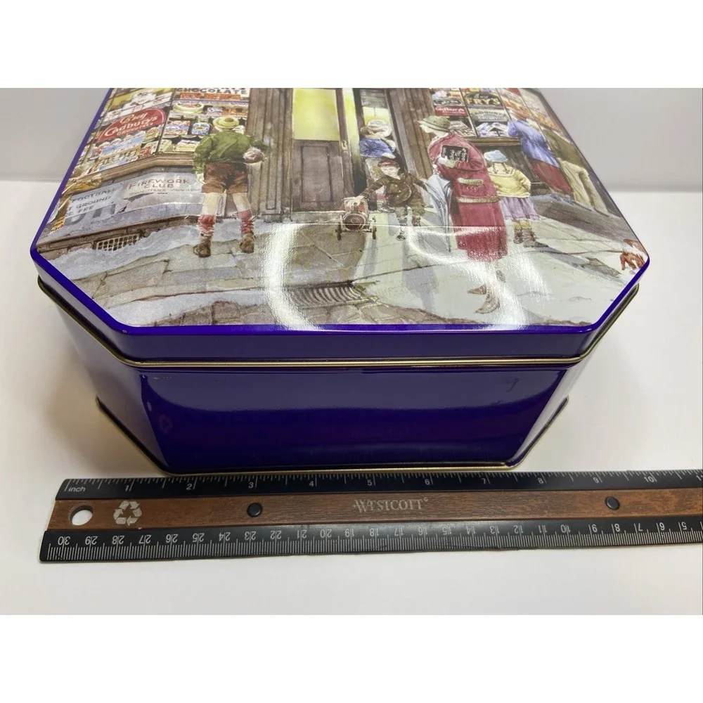 Cadbury Vintage Style Octagonal Cookie‎ Tin Sweet Shop Illustration Purple 700g